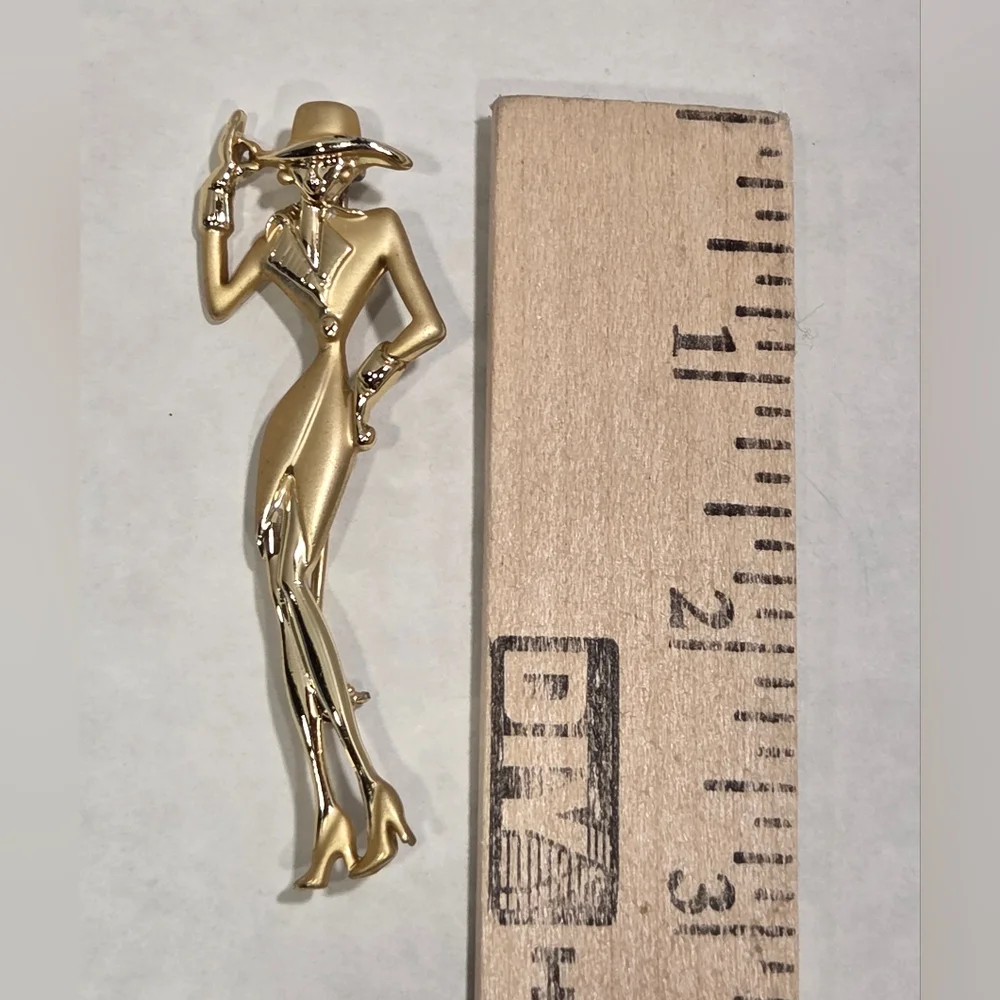 AJC Vintage Goldtone Lady In Hat Brooch